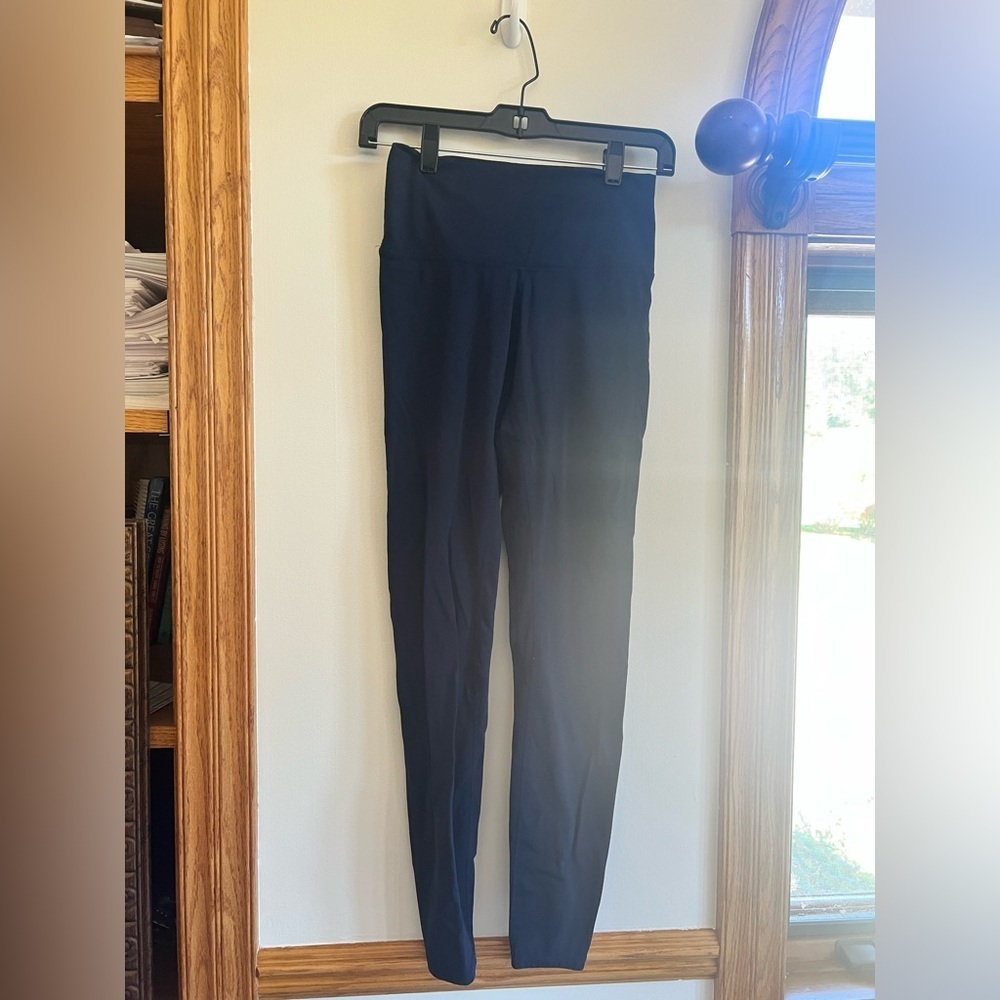 Colorfulkoala - Navy Blue High-Waisted Leggings